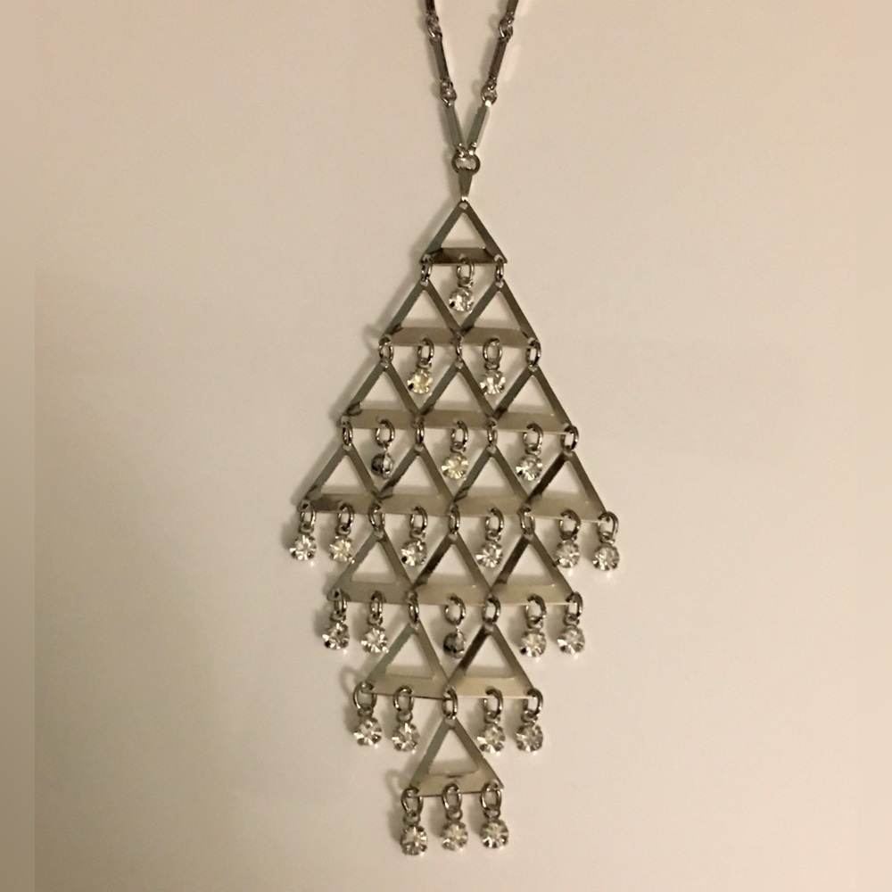 NOS Silvertone Triangle & Stone BIB NECKLACE Sarah Coventry Pendant. Match Earri